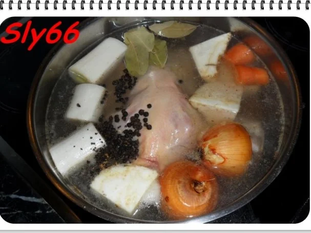 Rezept: Geflügel:Gyros-Hähnchen aus der Suppe Bild Nr. 2 Geflügel:Gyros-Hähnchen aus der Suppe - Rezept - Bild Nr. 2