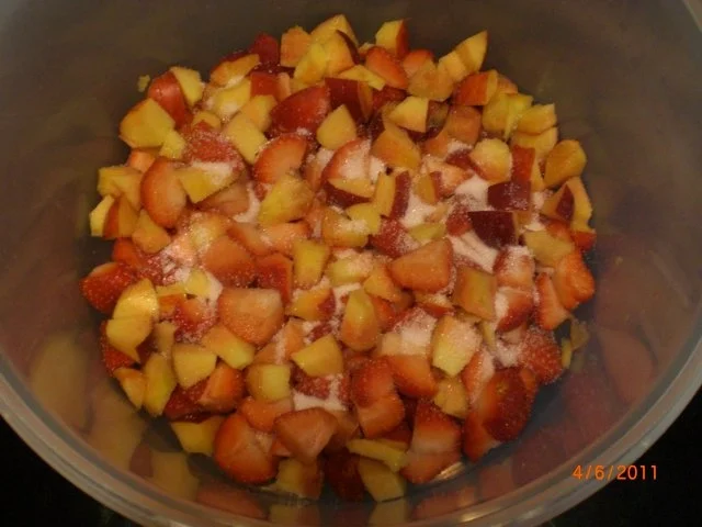 Erdbeeren-Nektarinen Bowle mit Campari - Rezept - Bild Nr. 2