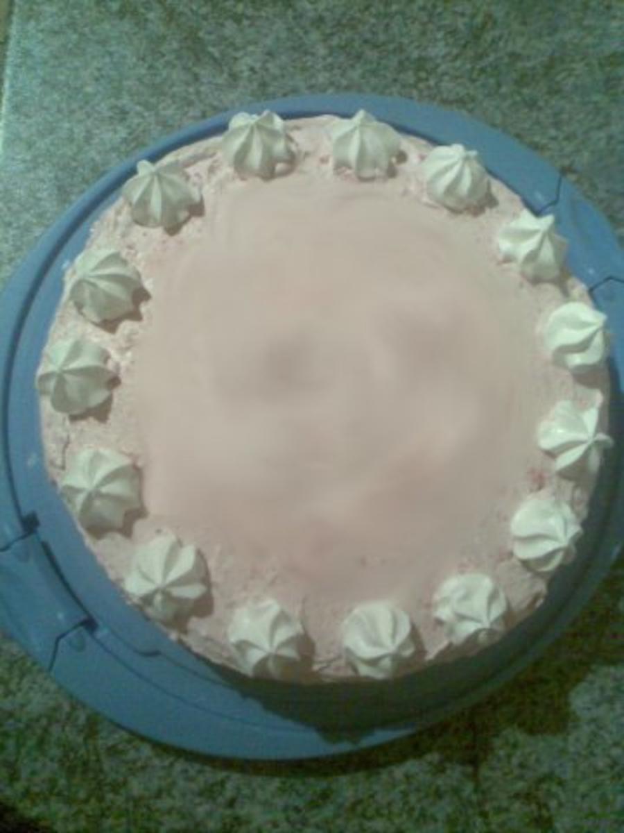 Schnelle Himbeer-Sahne-Torte - Rezept
