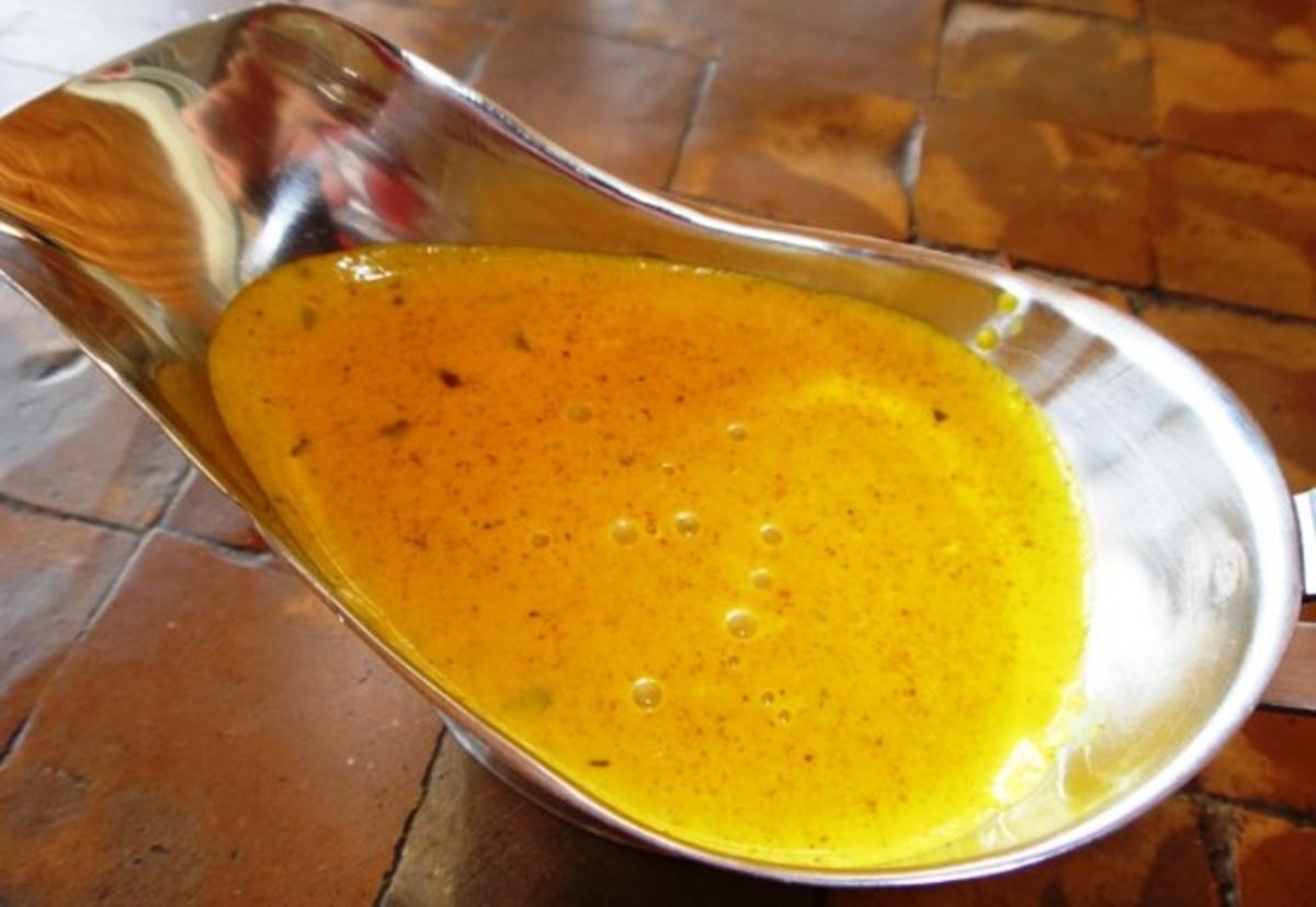 Kabeljau-Wuerfel in Curry unter Kraeuterschaum und Tomatenfilets mit Dreikornreis - Rezept - Bild Nr. 6