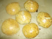 Kräuter Knoblauchbrot und Semmeln - Rezept