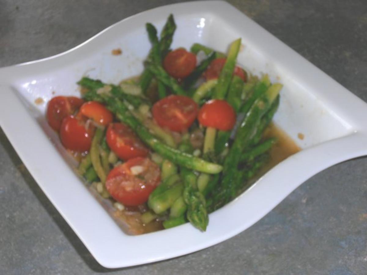 Tomaten-Spargel-Salat - Rezept