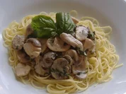 Filetspitzen mit Champignons und Basilikum - Rezept