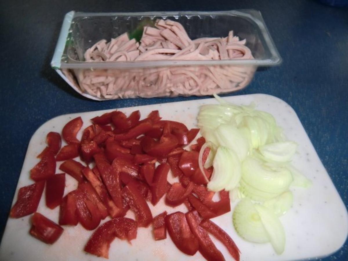 Bratkartoffeln mit Paprika und Fleischwurst - einfach - 114 kcal/100g