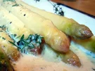 Ofenspargel mit Weißwein-Thymian-Sauce - Rezept