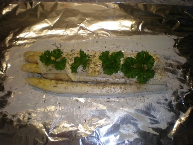 Rezept: Spargel in der Folie Bild Nr. 2 Spargel in der Folie - Rezept - Bild Nr. 2