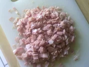 Käse-Sahne-Soße mit Schinken-Würfelchen - Rezept