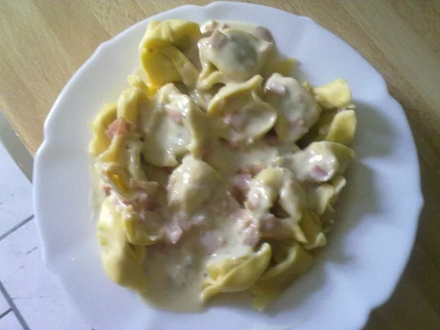 Käse-Sahne-Soße mit Schinken-Würfelchen - Rezept - Bild Nr. 5