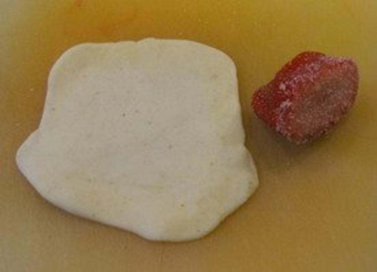 Polnische Erdbeernudeln mit Sahne - Rezept - Bild Nr. 2