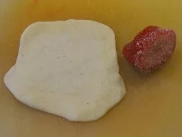 Rezept: Polnische Erdbeernudeln mit Sahne Bild Nr. 2 Polnische Erdbeernudeln mit Sahne - Rezept - Bild Nr. 2