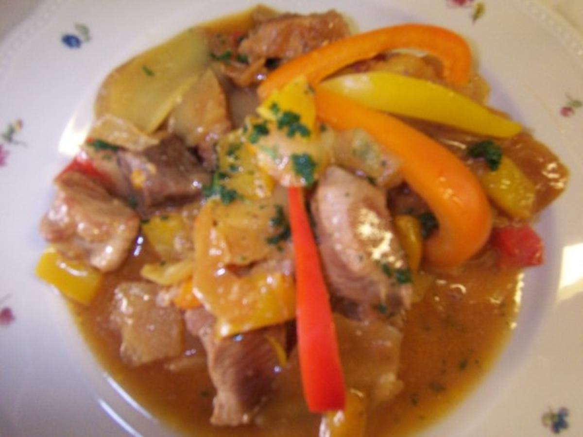 Leckeres Gulasch geschichtet - Rezept - Bild Nr. 2