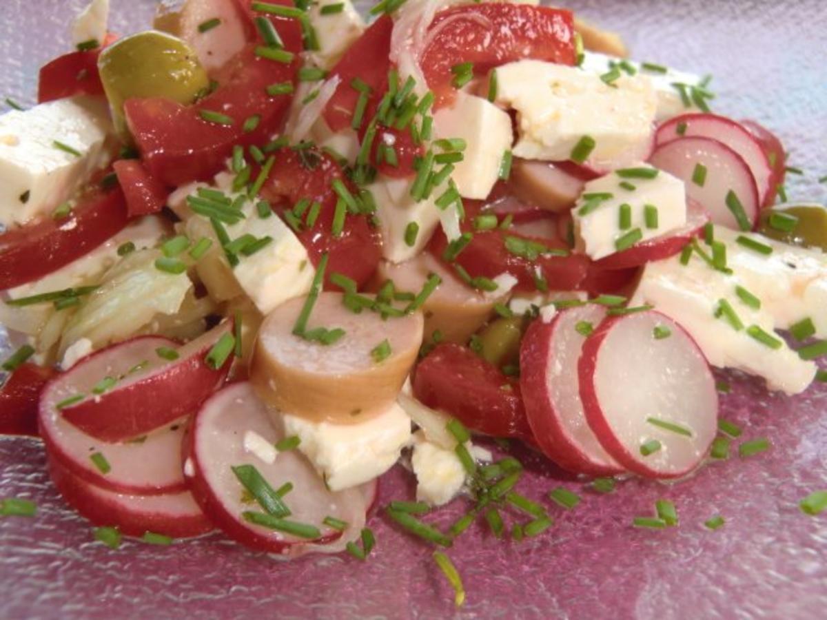 Bilder für Radieschensalat mit Wiener Würstchen - Rezept