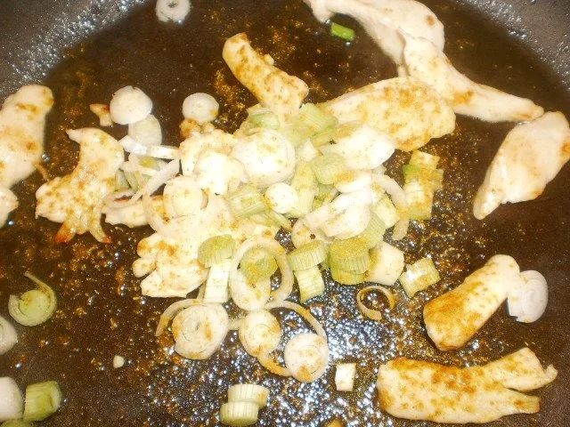 Rezept: Hähnchencurry "Madras" Bild Nr. 2 Hähnchencurry "Madras" - Rezept - Bild Nr. 2