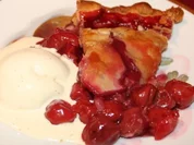 Hausgemachter Cherry Pie a la mode - Rezept