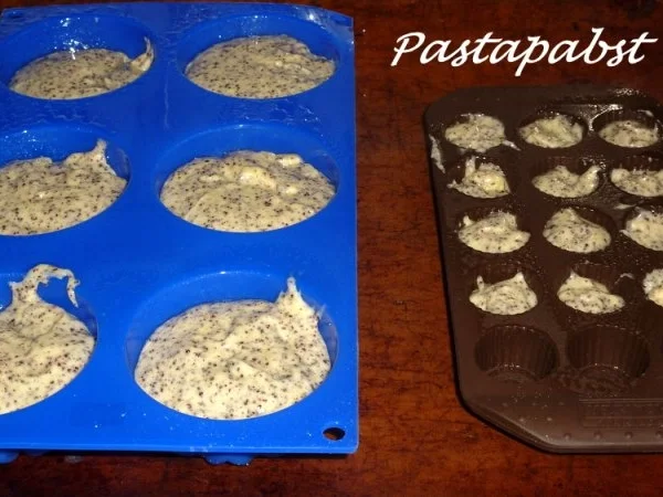 Rezept: Mohn-Zitronen-Muffins Bild Nr. 3 Mohn-Zitronen-Muffins - Rezept - Bild Nr. 3