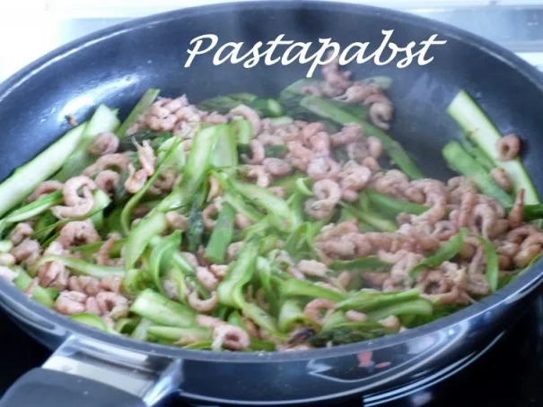 Rezept: Spargelspaghetti mit Krabben Bild Nr. 3 Spargelspaghetti mit Krabben - Rezept - Bild Nr. 3