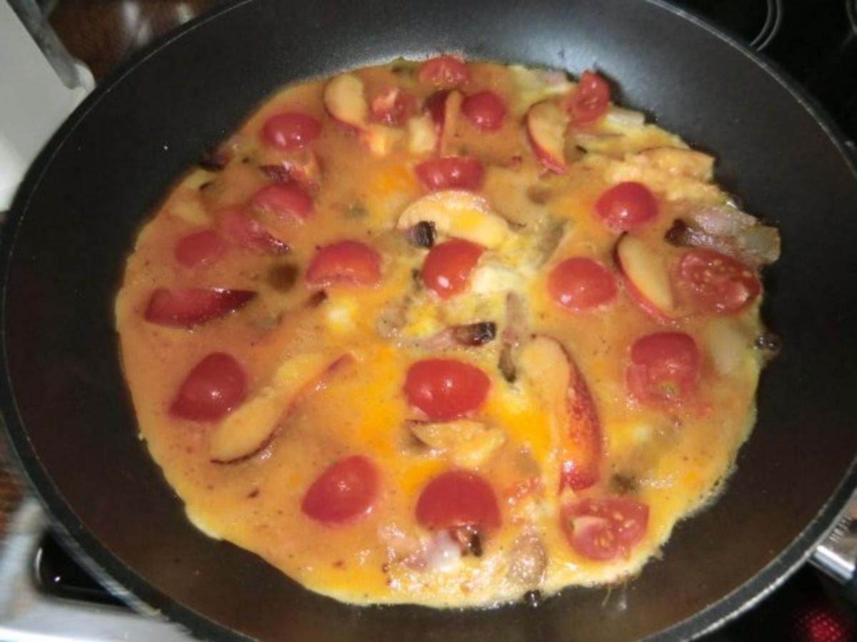 Frittata mit Speck, Tomätchen und Nektarine - Rezept - Bild Nr. 4