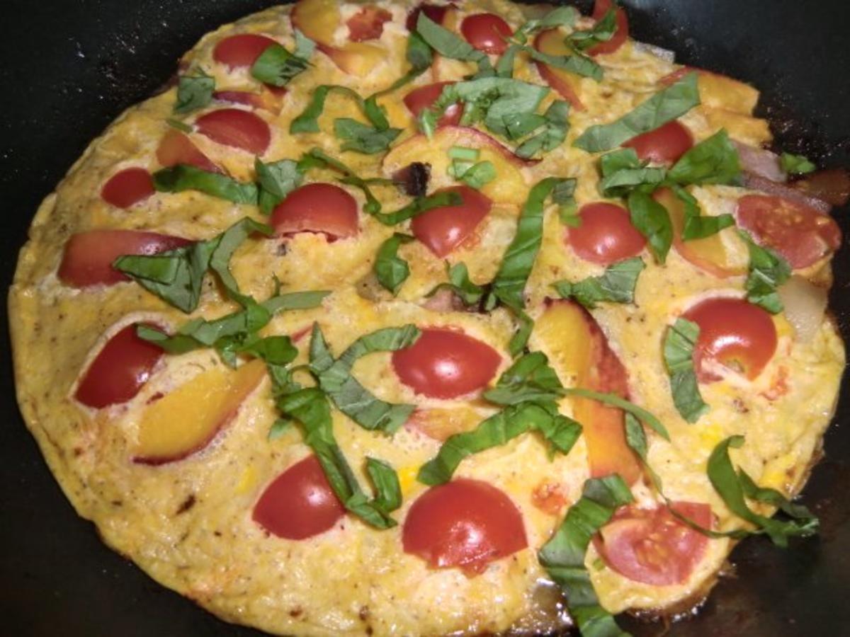 Bilder für Frittata mit Speck, Tomätchen und Nektarine - Rezept