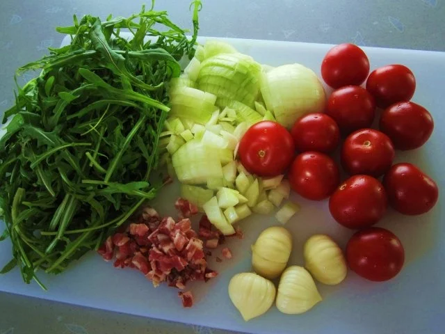 Suppe aus Rucola und Tomaten ... - Rezept - Bild Nr. 2