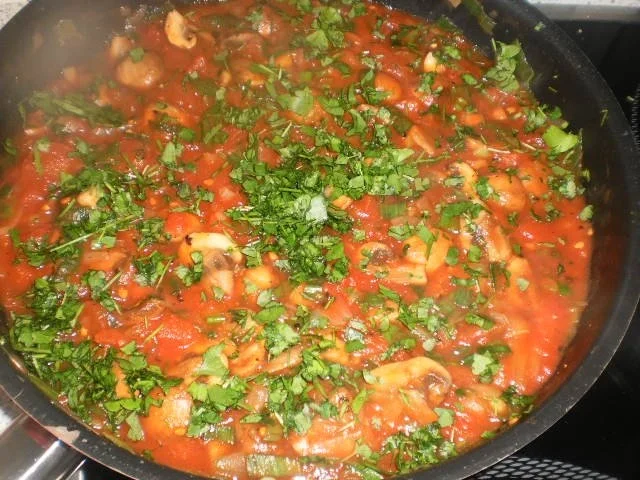 Hähnchenkeulchen ~ Spargel ~ Pilz-Tomaten-Sauce - Rezept - Bild Nr. 17