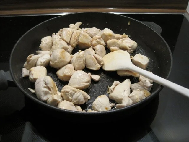 Rezept: Hühner-Geschnetzeltes mit Paprika Bild Nr. 3 Hühner-Geschnetzeltes mit Paprika - Rezept - Bild Nr. 3