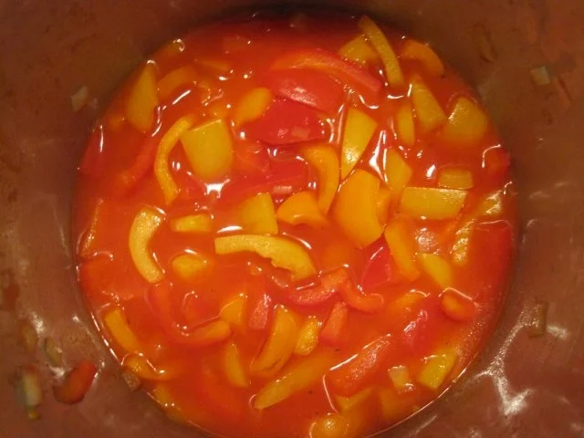 Rezept: Hühner-Geschnetzeltes mit Paprika Bild Nr. 6 Hühner-Geschnetzeltes mit Paprika - Rezept - Bild Nr. 6