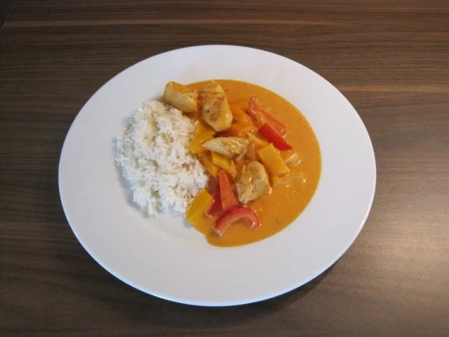 Rezept: Hühner-Geschnetzeltes mit Paprika Hühner-Geschnetzeltes mit Paprika - Rezept