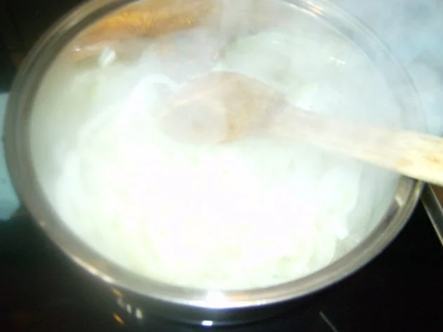 Rezept: schnelle Tomatensoße mit Penne Bild Nr. 3 schnelle Tomatensoße mit Penne - Rezept - Bild Nr. 3