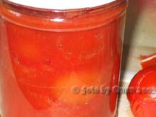 Eingemachtes: Tomaten, gehäutet und eingekocht - Rezept