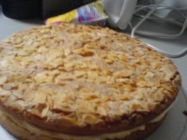 Schneller Bienenstich - einfach - von teufelchen977 Schneller Bienenstich - einfach - von teufelchen977