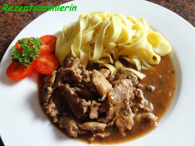 Fleisch:   GESCHNETZELTES an Bandnudeln - Rezept