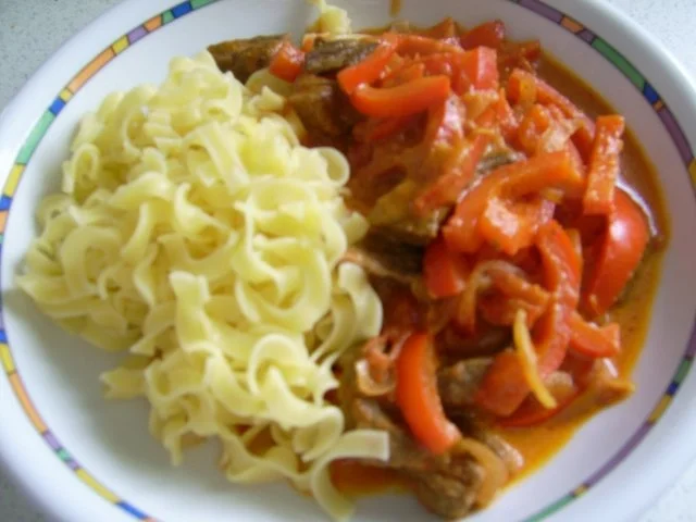 Paprika-Rindfleischtopf - Rezept