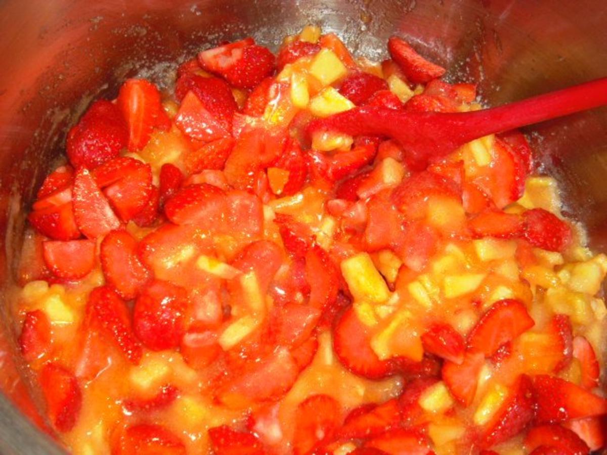 Erdbeer-Ananas-Aprikosen-Traum - Rezept - Bild Nr. 3