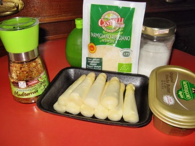 Rezept: Spargelspitzen und Frühkartoffeln mediterran geschmort Bild Nr. 3 Spargelspitzen und Frühkartoffeln mediterran geschmort - Rezept - Bild Nr. 3