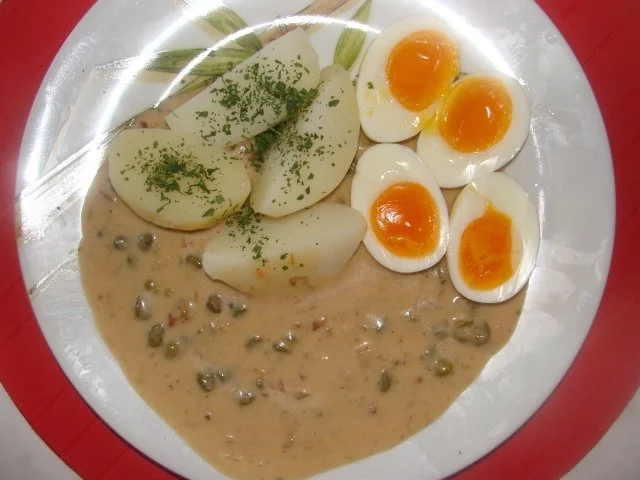 - Eier in Kapernsauce - - Rezept