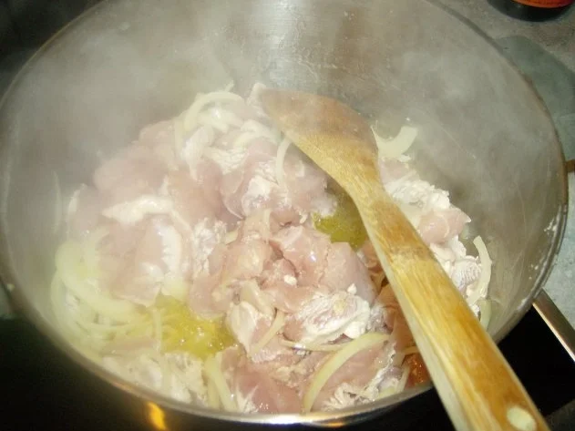 Rezept: Currysuppe mit Putenbrustfilet Bild Nr. 3 Currysuppe mit Putenbrustfilet - Rezept - Bild Nr. 3