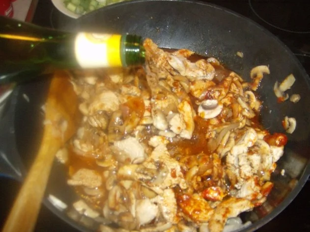 Rezept: Paprikageschnetzeltes mit Tomatenreis Bild Nr. 5 Paprikageschnetzeltes mit Tomatenreis - Rezept - Bild Nr. 5