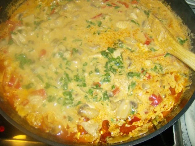 Rezept: Paprikageschnetzeltes mit Tomatenreis Bild Nr. 9 Paprikageschnetzeltes mit Tomatenreis - Rezept - Bild Nr. 9