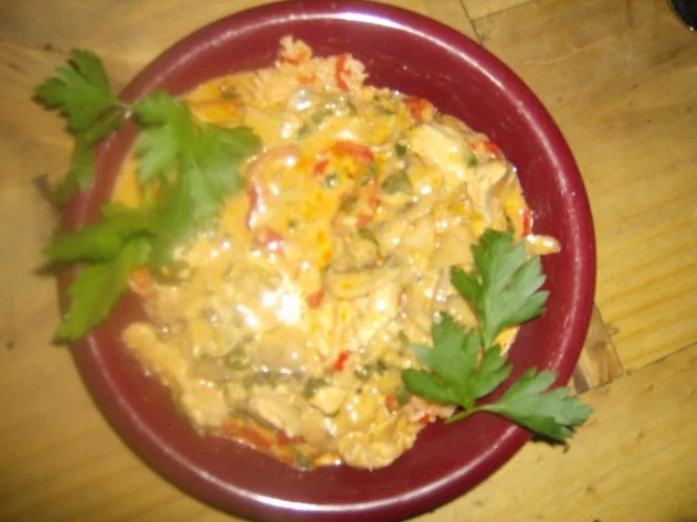 Rezept: Paprikageschnetzeltes mit Tomatenreis Paprikageschnetzeltes mit Tomatenreis - Rezept