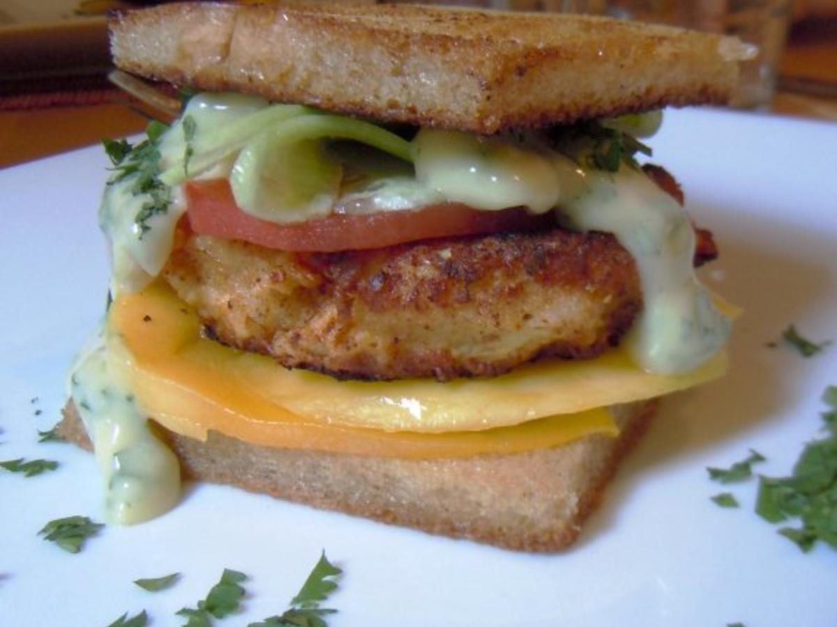 Club Sandwich mit Fischfrikadelle - einfach - 236 kcal/100g