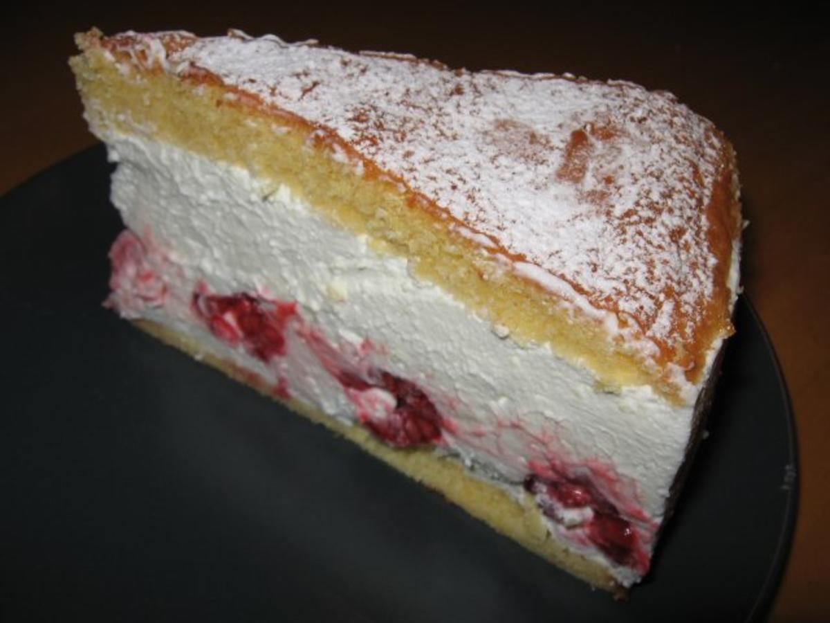 Leichte Himbeer-Quark-Sahne-Torte - Rezept - Bild Nr. 3