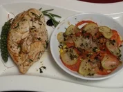 Poulardenbrüste à la provencal mit Kartoffel-Tomaten-Zucchini-Auflauf - Rezept