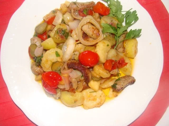 Rezept: Salat : - Warmer Kartoffel-Würstchensalat- Salat : - Warmer Kartoffel-Würstchensalat- - Rezept