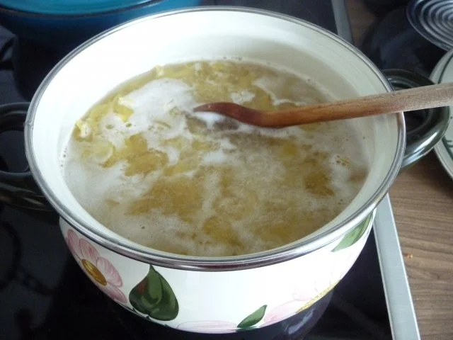 Rezept: Rind : Rouladen mit Bandnudeln und grünem Spargel a.d. Backofen Bild Nr. 2 Rind : Rouladen mit Bandnudeln und grünem Spargel a.d. Backofen - Rezept - Bild Nr. 2