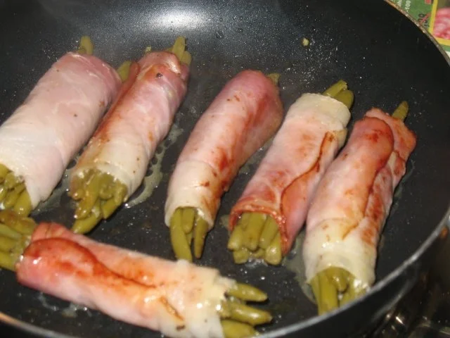 Fleisch/Rind - Köfte an Zitronenrahm mit Bohnen im Schinkenmantel - Rezept - Bild Nr. 9