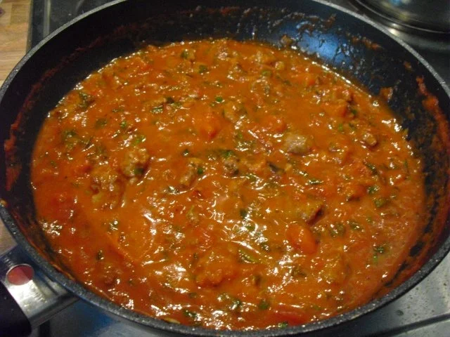 Bratwurst-Salbeisauce - Rezept