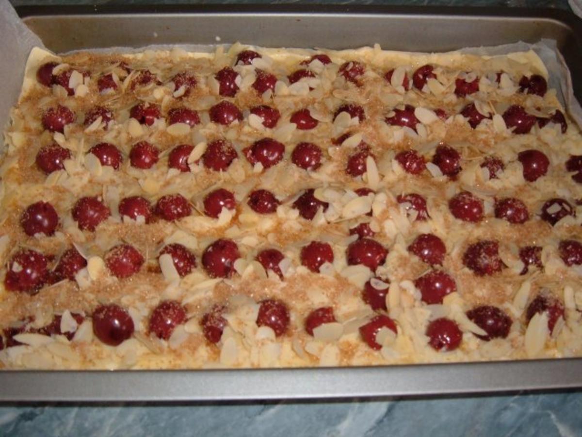 Kuchen : Kirsche auf Blätterteig mit Pudding - Rezept - Bild Nr. 4
