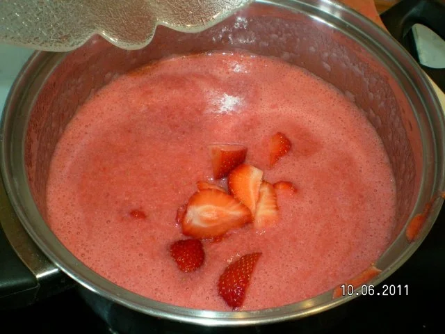 Rezept: Erdbeereis Bild Nr. 5 Erdbeereis - Rezept - Bild Nr. 5