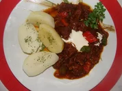 Fleisch : -Schweinegulasch- Szegediner Art - - Rezept