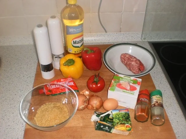 Gefüllte Paprikaschote mit Tomatenreis und Hack - Rezept - Bild Nr. 2